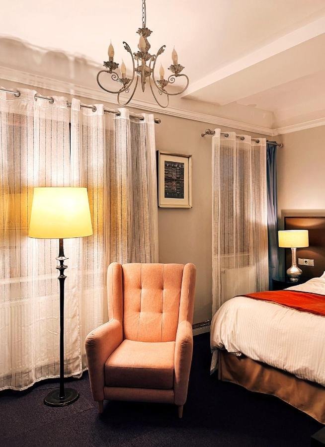 Excelsior Inn Турда Екстериор снимка